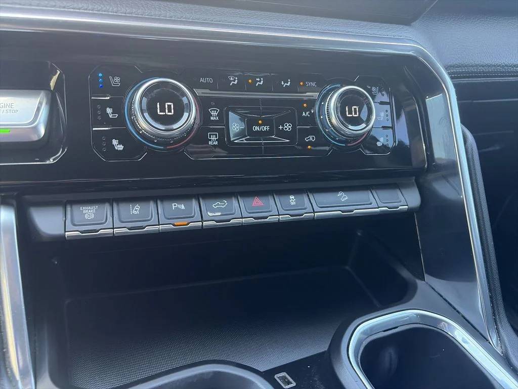 Used 2024 Silver GMC Denali image 19