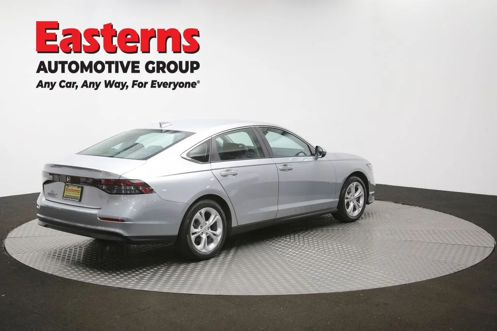 Used 2025 Silver Honda LX image 40