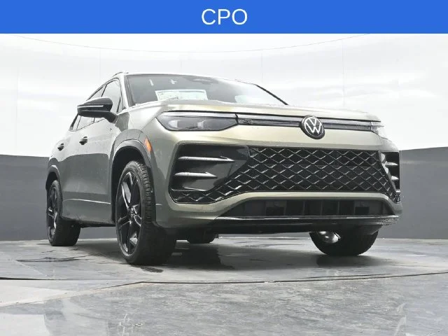 Certified Used 2026 Green Volkswagen SE R-Line Black image 22