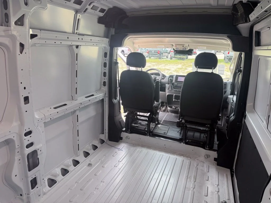New 2027 Bright White Clearcoat RAM Tradesman image 29