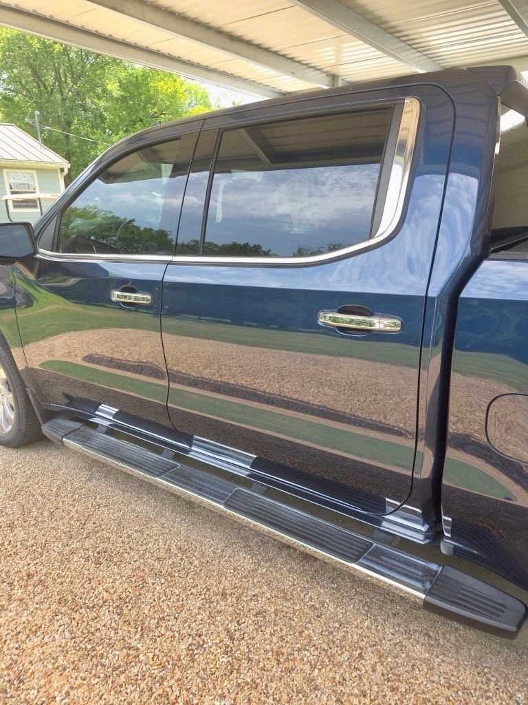 Certified Used 2021 NORTHSKY BLUE METALLIC Chevrolet High Country image 4