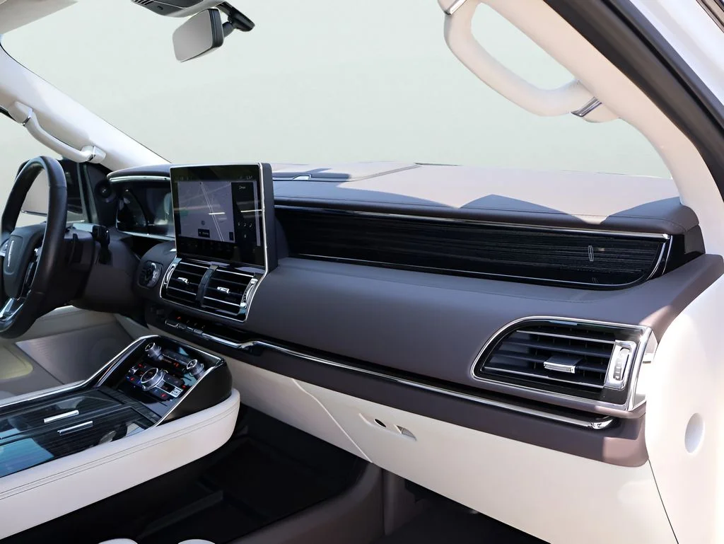 Used 2024 White Metallic Lincoln Black Label image 9