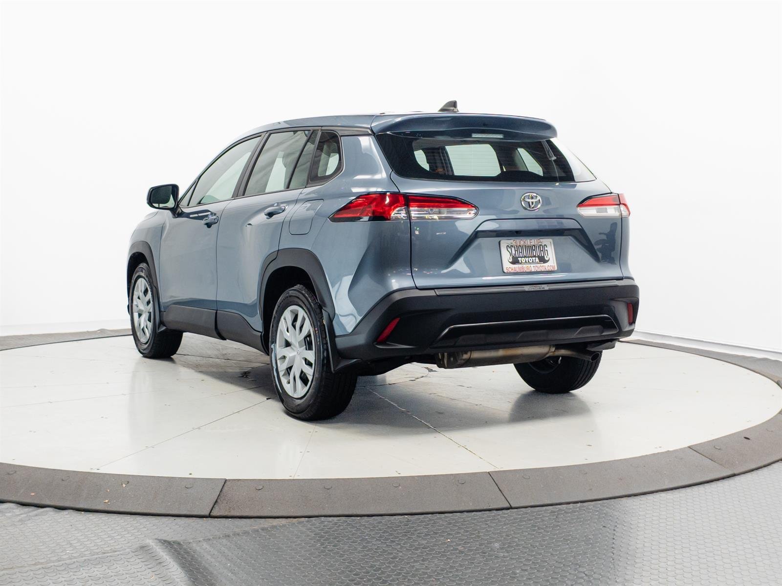 Certified Used 2023  Toyota L image 8