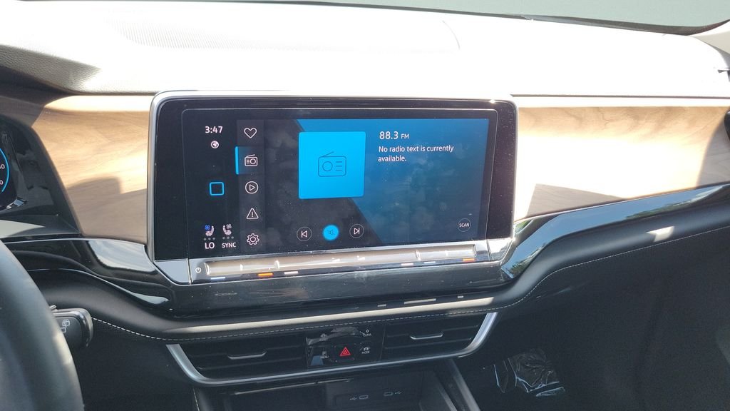 2024 Volkswagen Atlas SE w/Tech - Photo 14