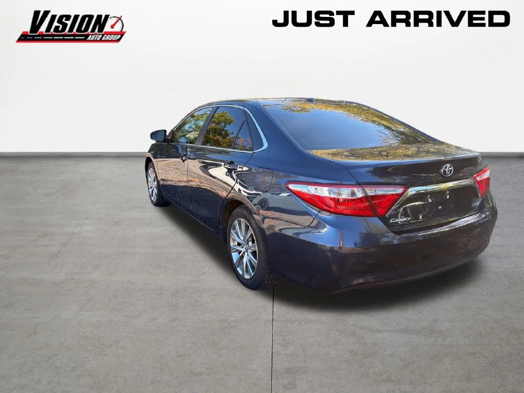 Used 2017 Blue Toyota XLE image 7