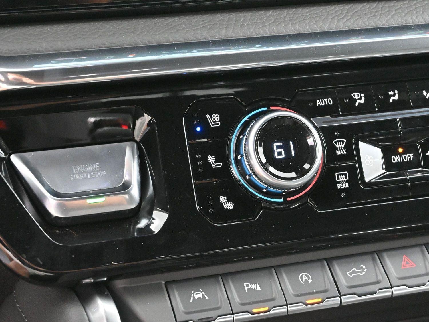 Used 2025 Onyx Black GMC Denali image 23