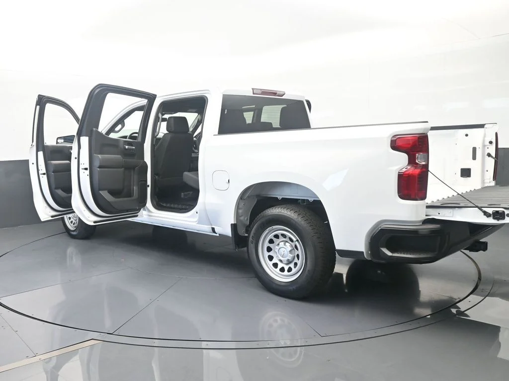 Used 2026 Summit White Chevrolet WT image 68