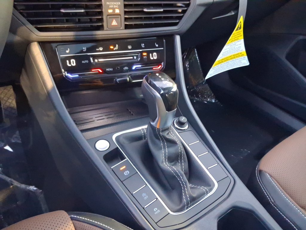 New 2026 Black Volkswagen 1.5T SEL image 10