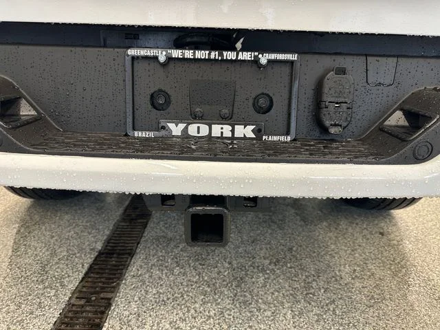 New 2026 Bright White Clear-Coat Exterior Paint RAM Laramie image 18