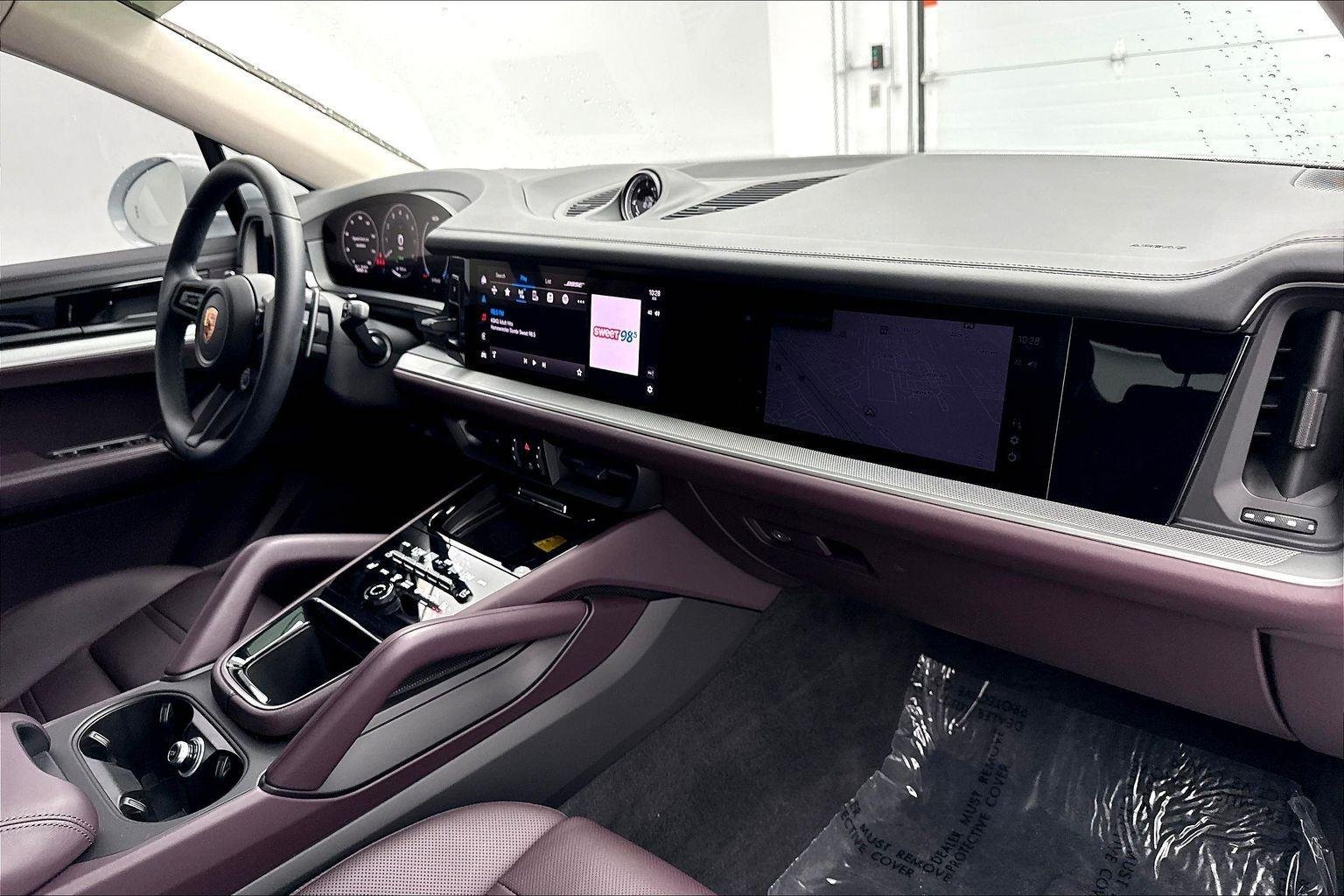 Used 2025 White Porsche S E-Hybrid image 31