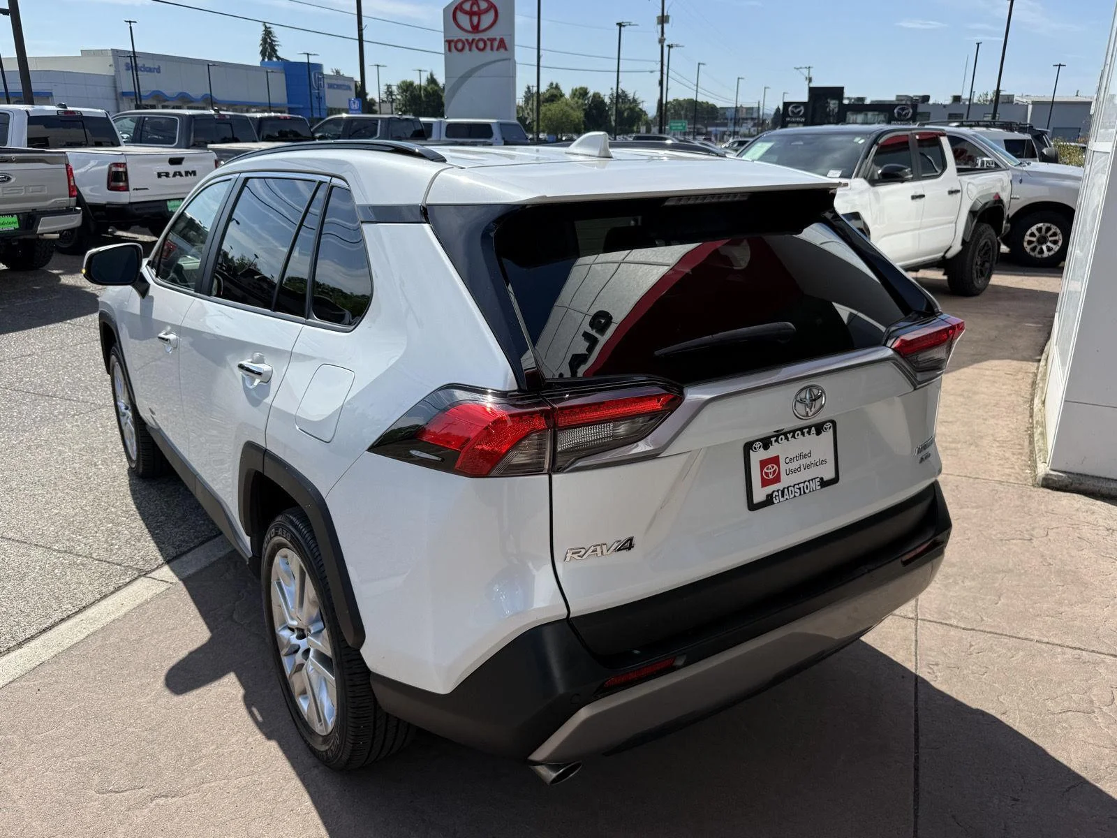 Used 2023 Wind Chill Pearl Toyota Limited image 4