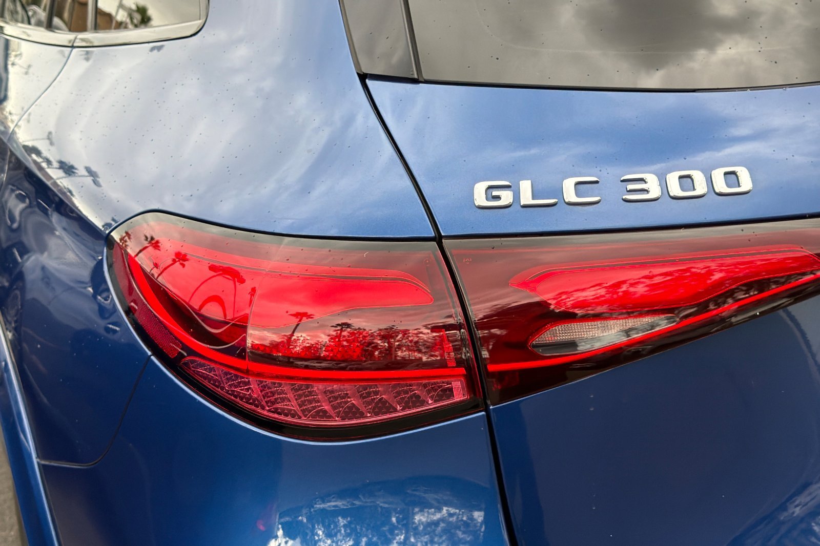 Used 2023 Blue Mercedes-Benz GLC 300 image 11