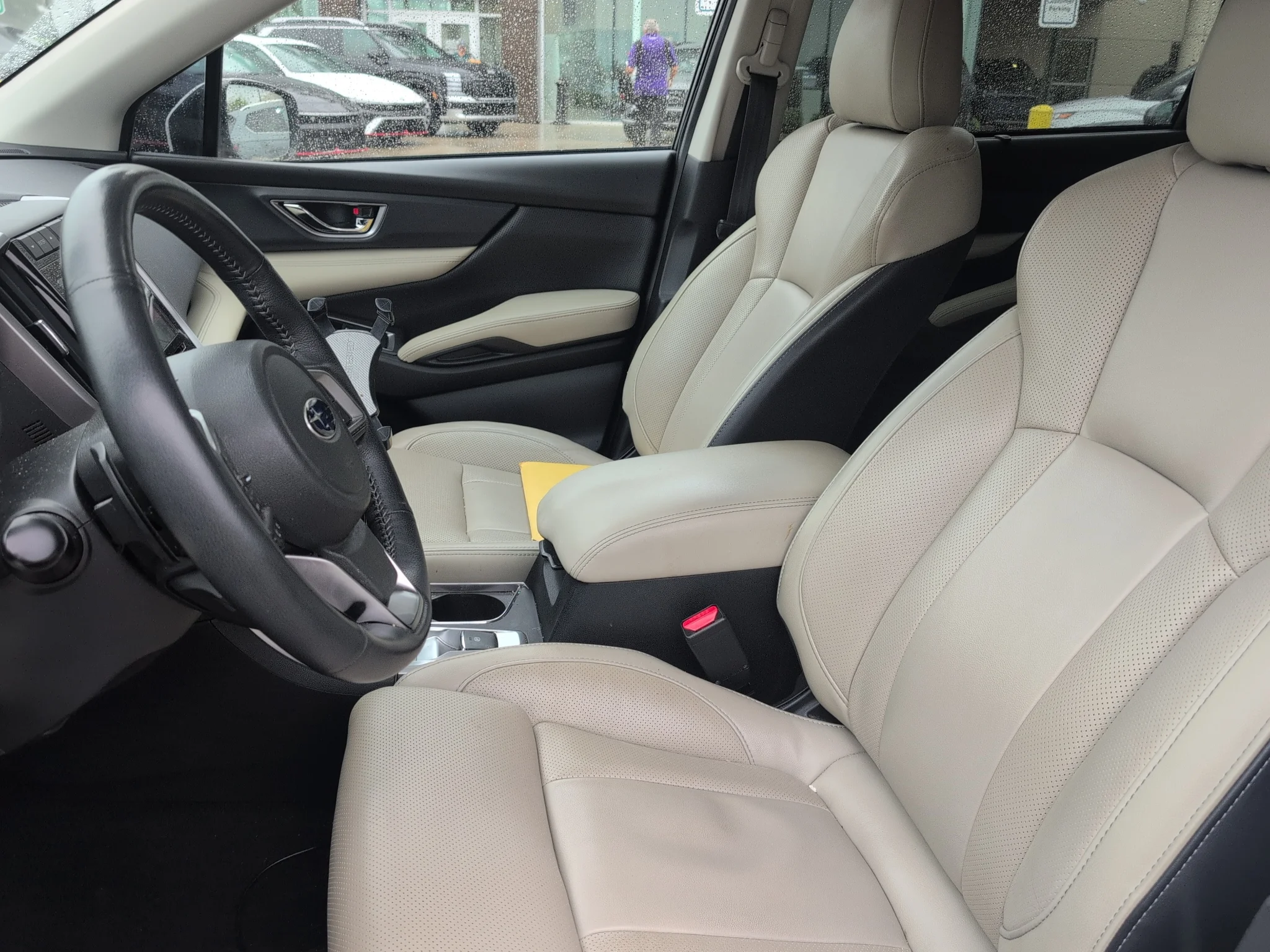 Used 2020 Crystal White Pearl Subaru Limited image 3