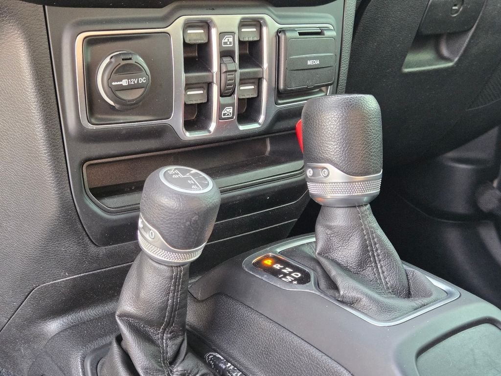 Used 2020 Gray Jeep Sport image 31