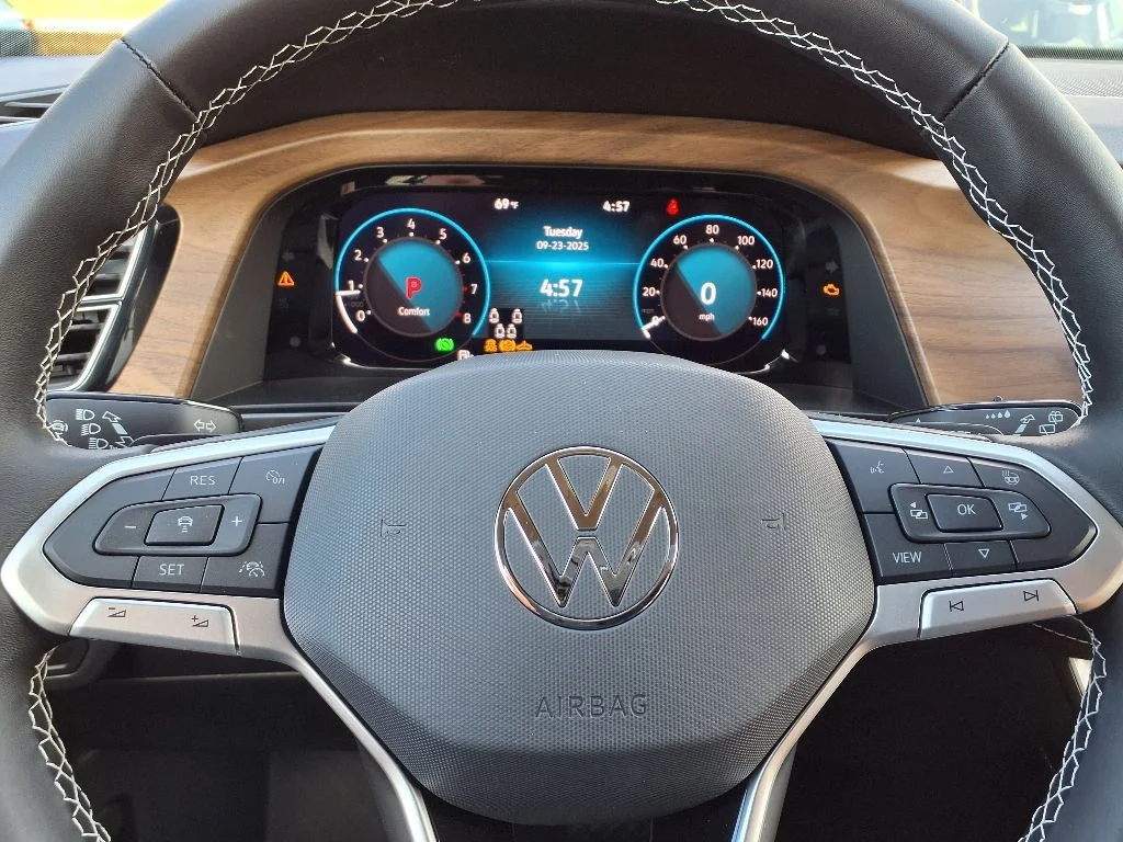 New 2026 Pure Gray Volkswagen 2.0T SE w/Technology image 19