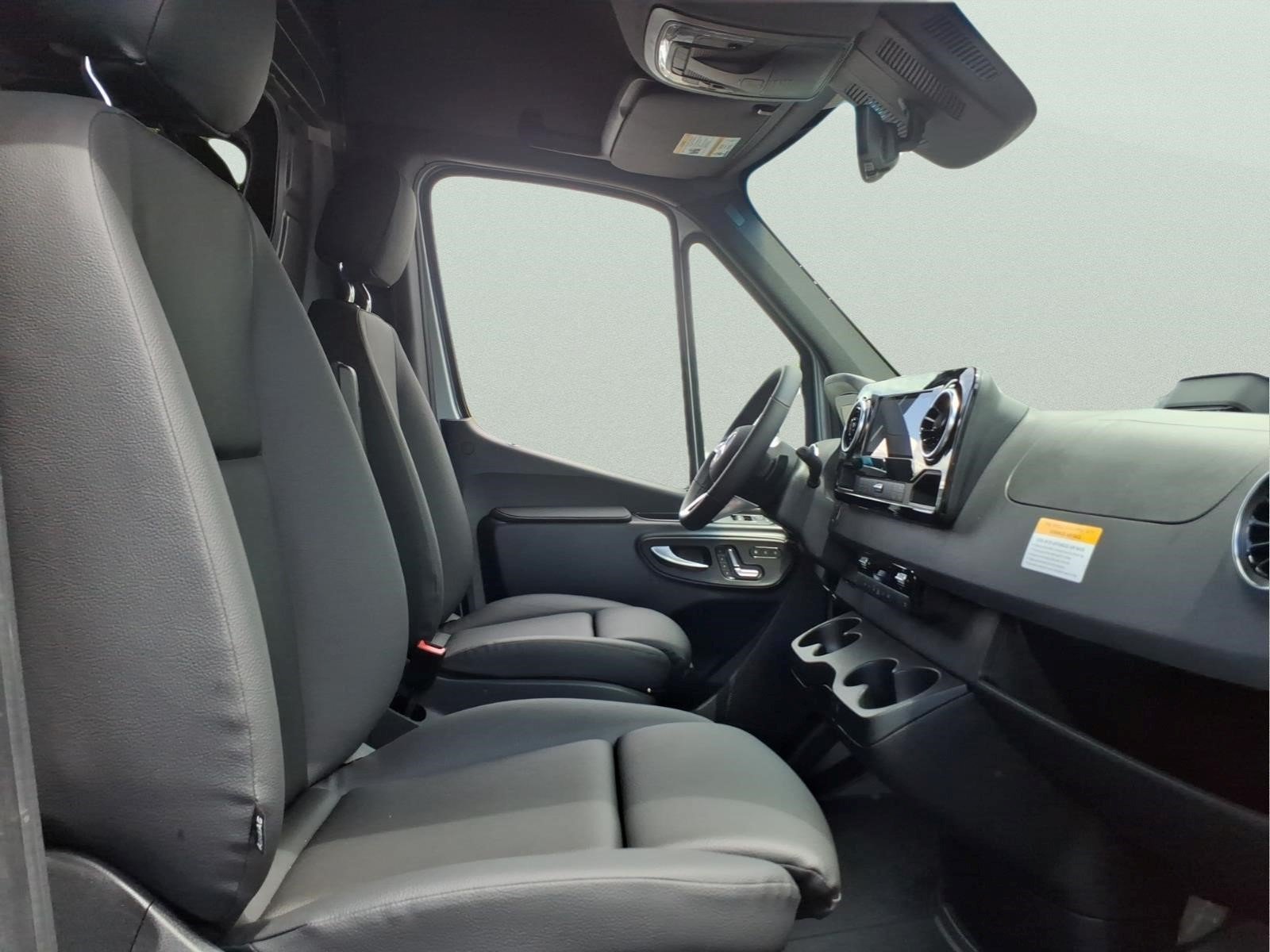 New 2026 high-tech silver metallic Mercedes-Benz  image 13