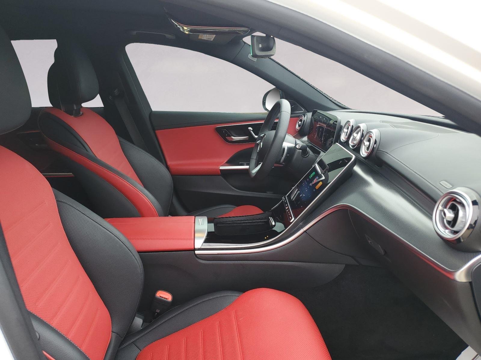 2025 Mercedes-Benz C-Class Sedan C 300 - Photo 15