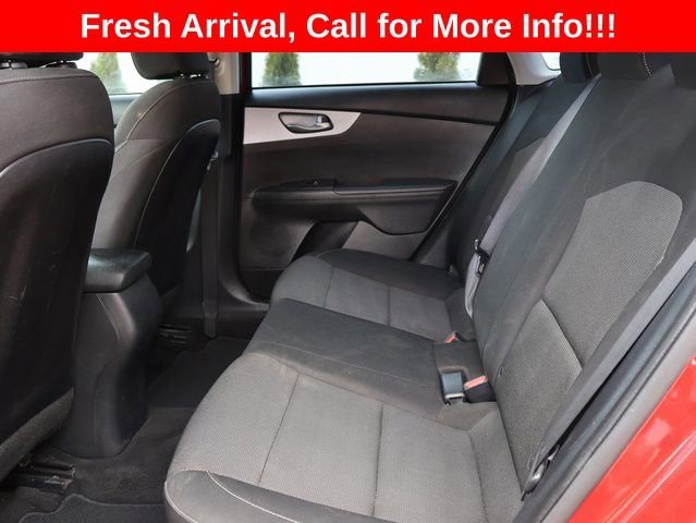 Used 2022  Kia LXS image 16