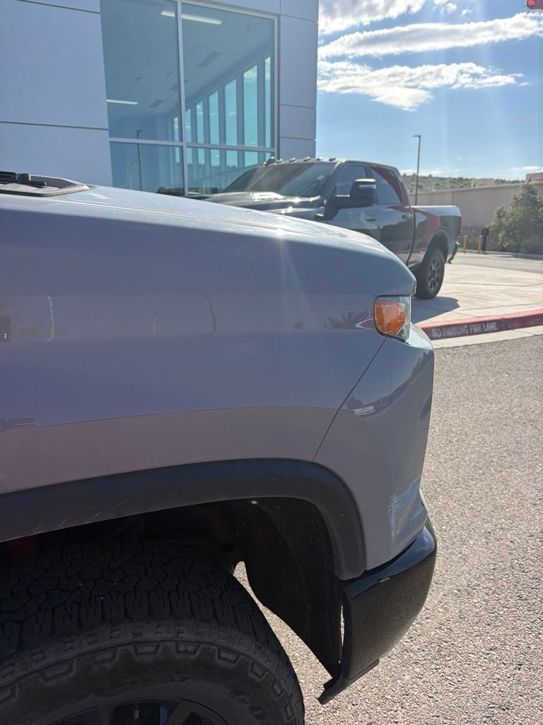 Used 2025 Gray Chevrolet Custom image 21