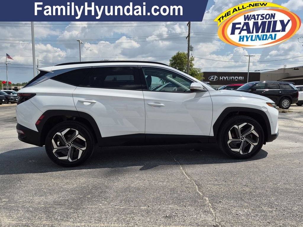 Used 2023 White Hyundai Limited image 2
