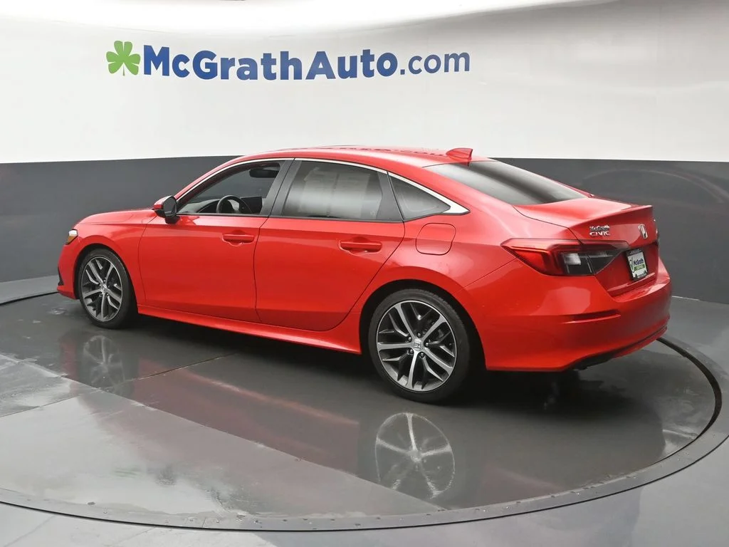 Used 2024 Red Honda Touring image 25