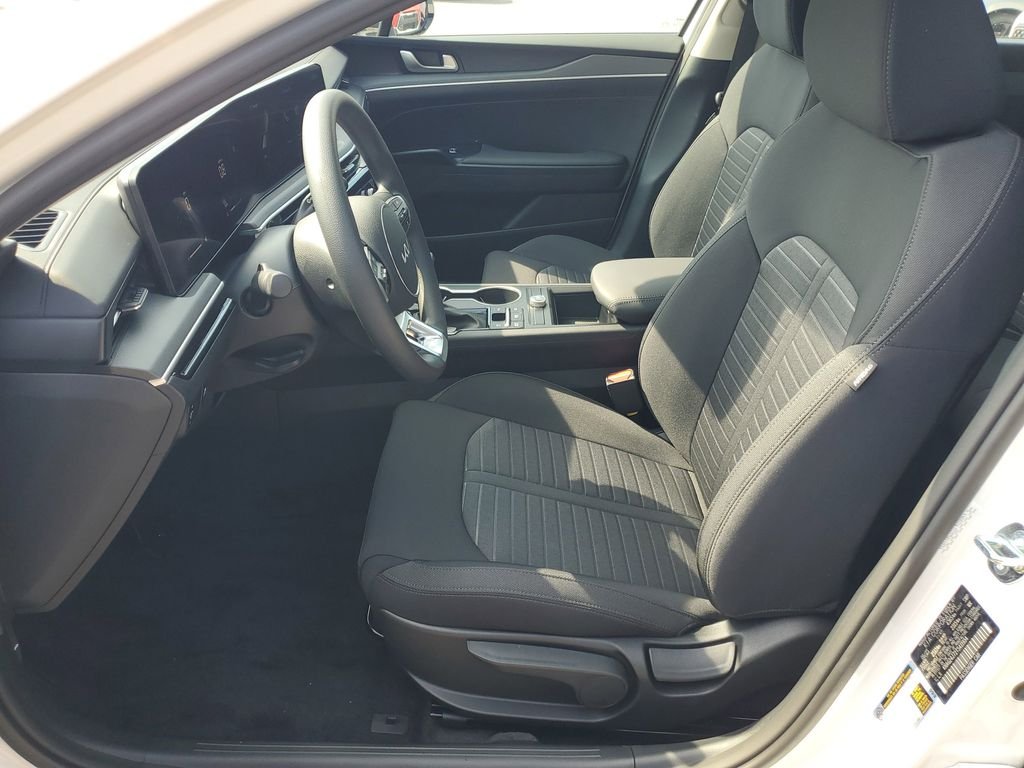 2026 Kia K5 LXS - Photo 24