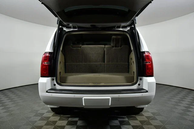 Used 2018 White Chevrolet Premier image 27