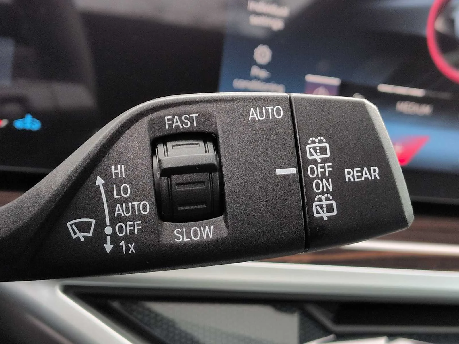 New 2026 Alpine White BMW xDrive40i image 27