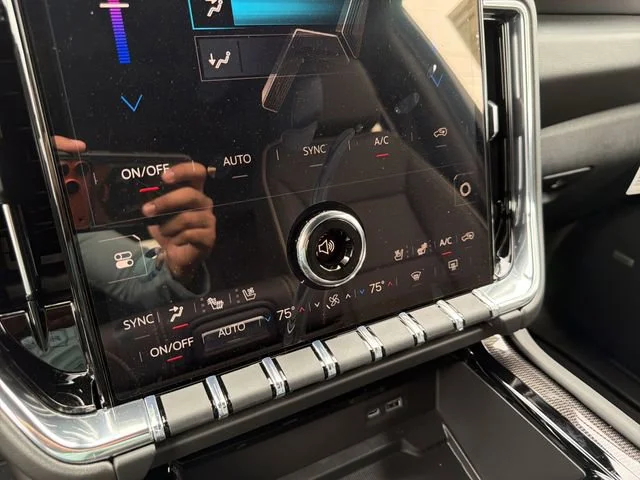 New 2026 Sterling Metallic GMC Elevation image 25