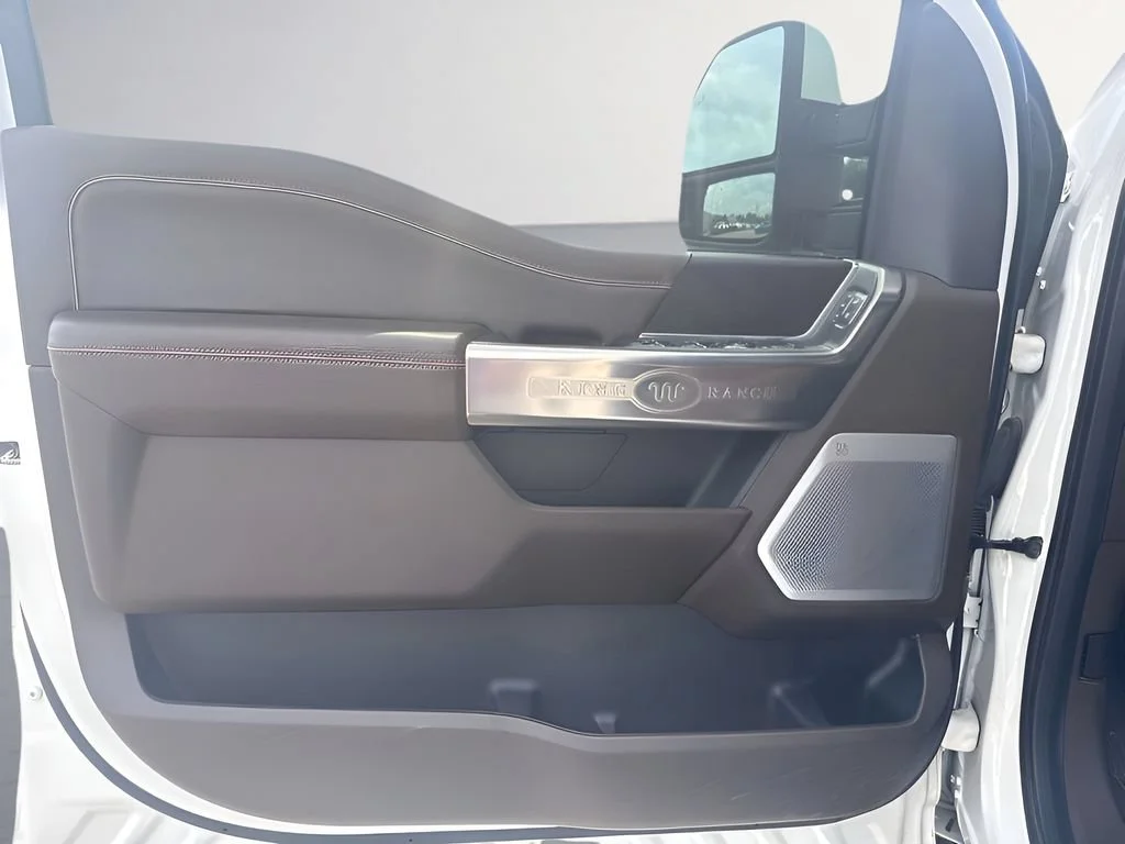 Used 2023  Ford XL image 35