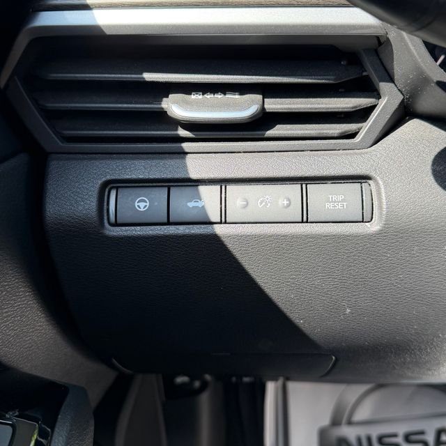 Used 2023 Gray Nissan 2.5 SV image 15