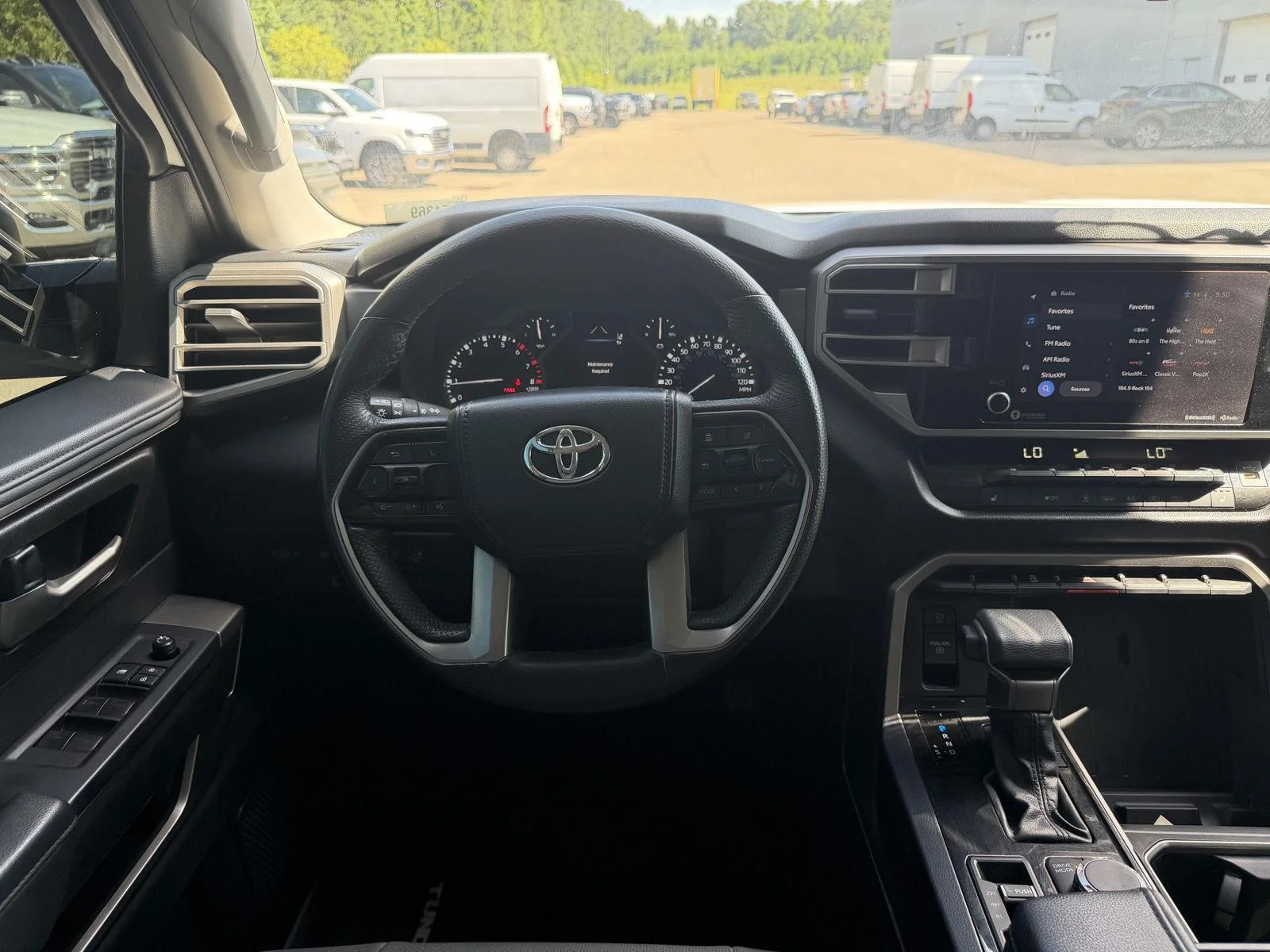 Used 2023 Ice Cap Toyota SR5 image 8