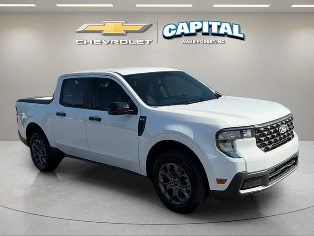 Used 2025 White Ford XLT image 8