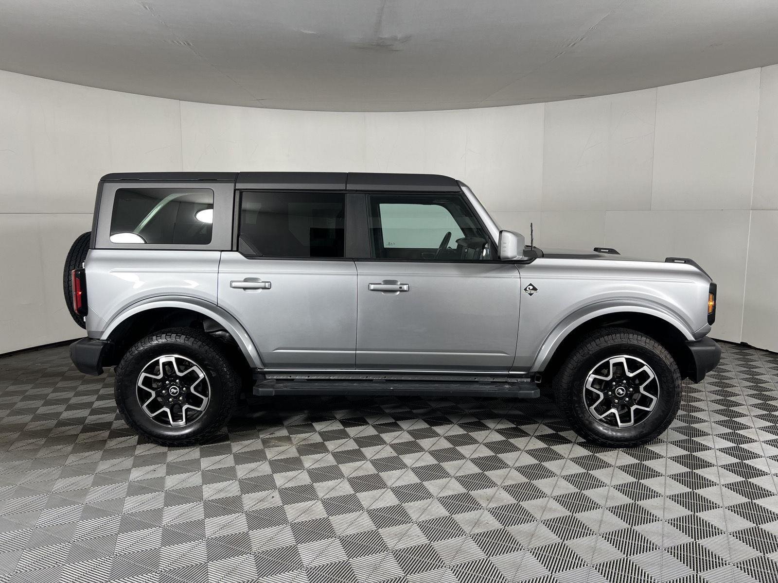 Used 2023 Iconic Silver Ford Outer Banks image 19