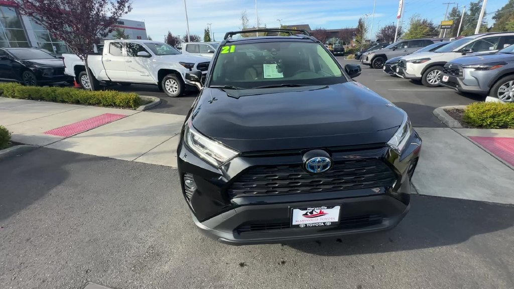Used 2021 Midnight Black Metallic Toyota XLE image 36