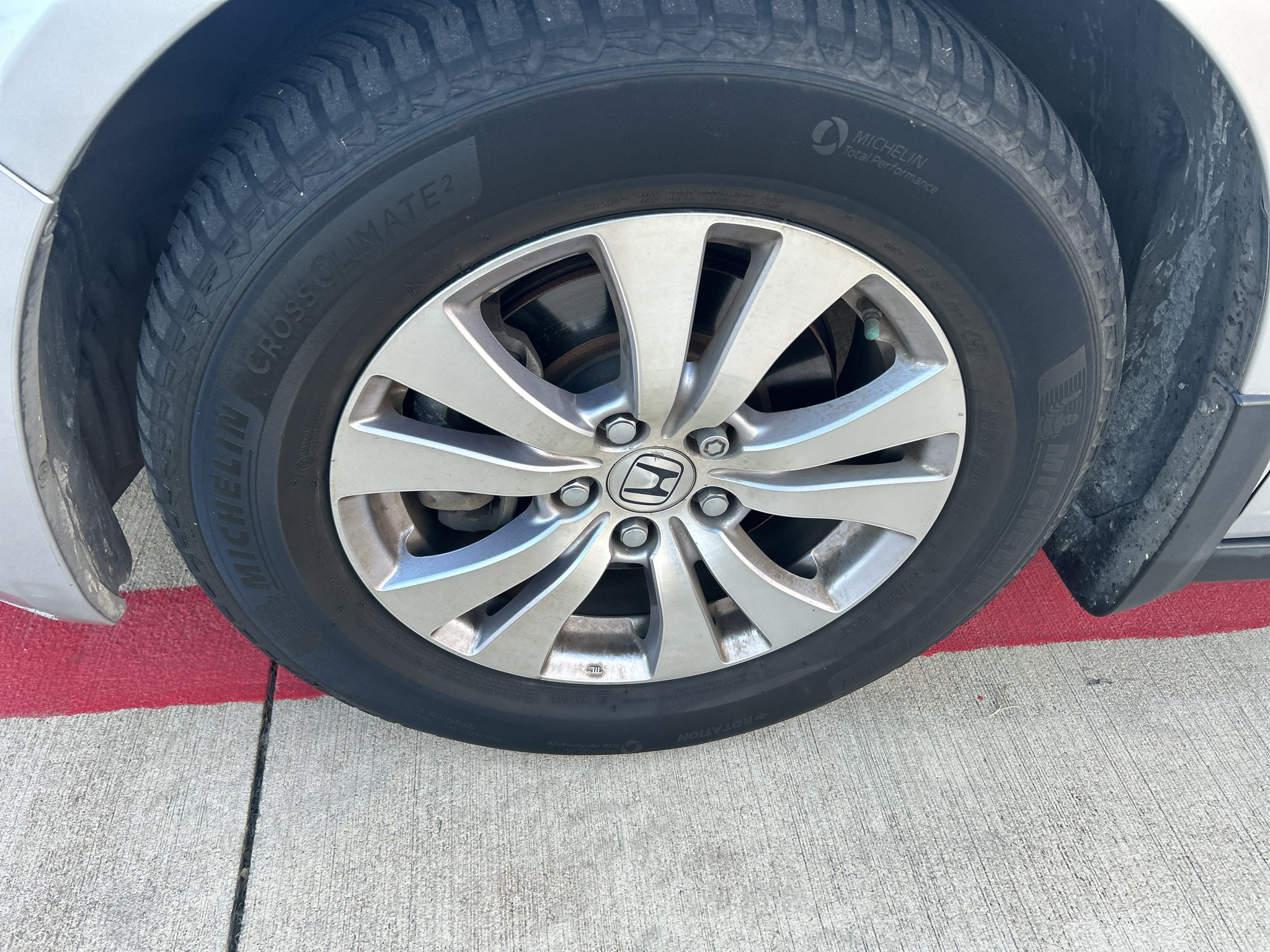 Used 2014 SILVER Honda EX-L image 11