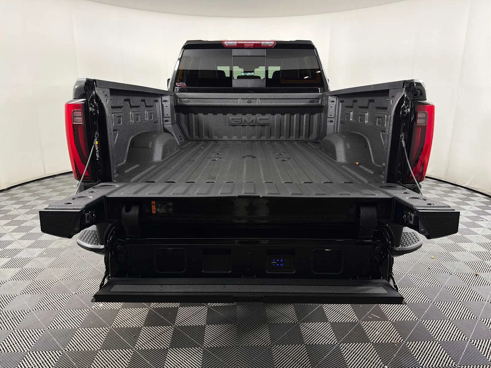 New 2026 Onyx Black GMC Denali Ultimate image 17