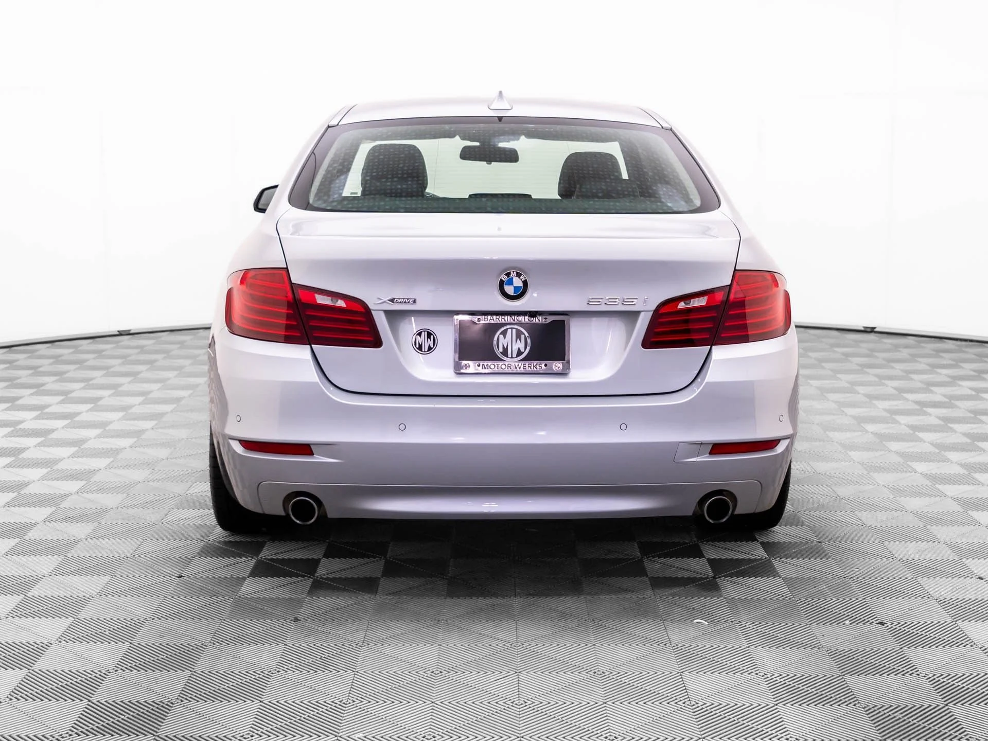 Used 2016 Silver BMW 535i xDrive image 5