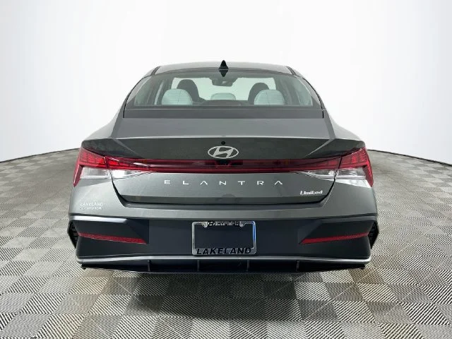 New 2026 Hyundai ELANTRA Limited