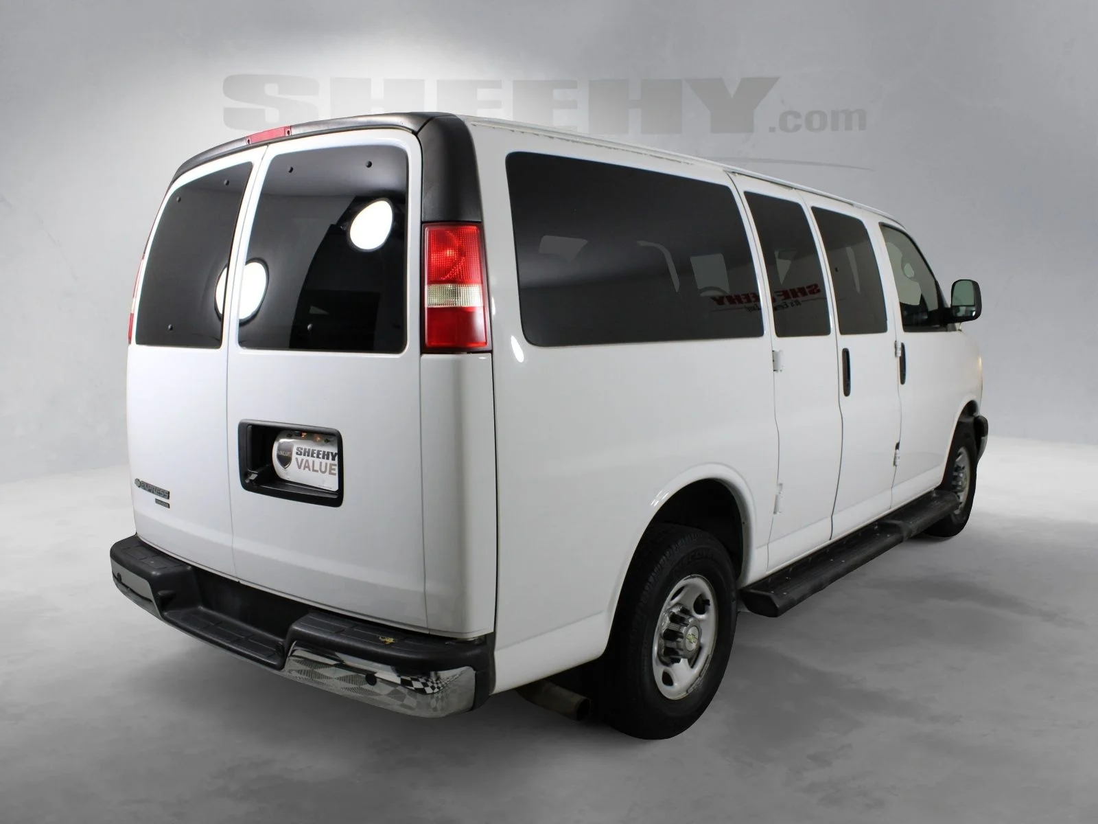 Used 2015 White Chevrolet LT image 12