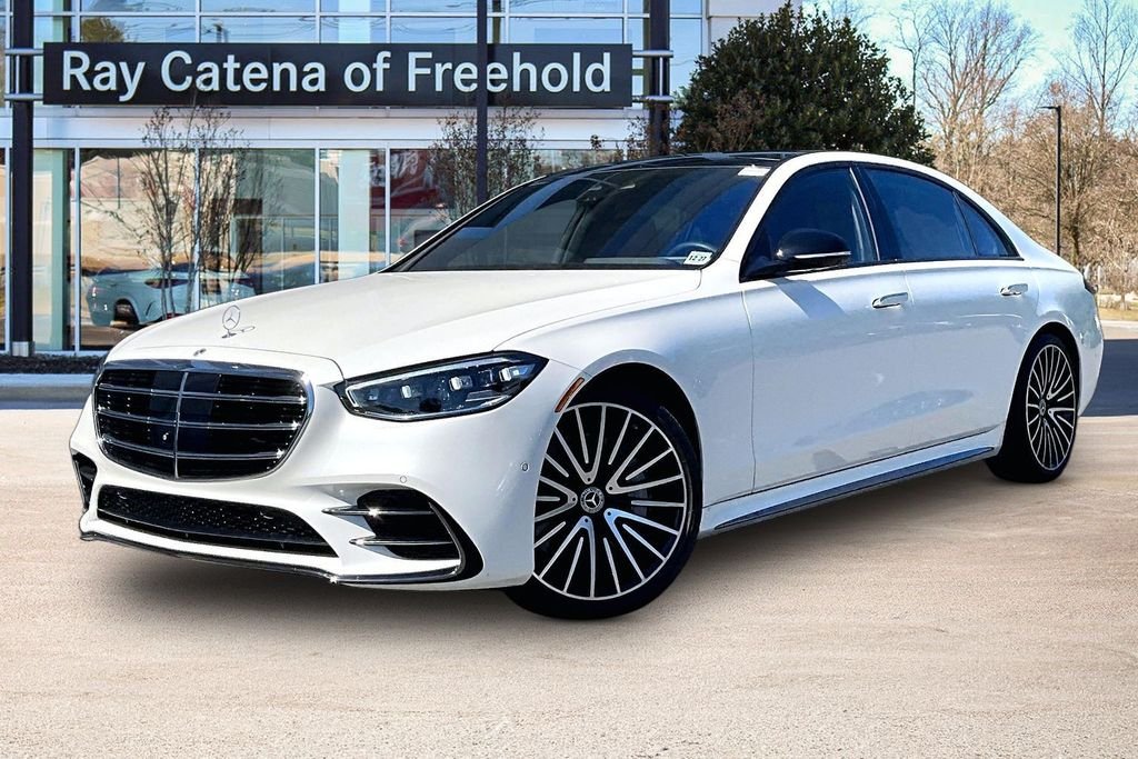 Certified Used 2023  Mercedes-Benz S 580 image 1