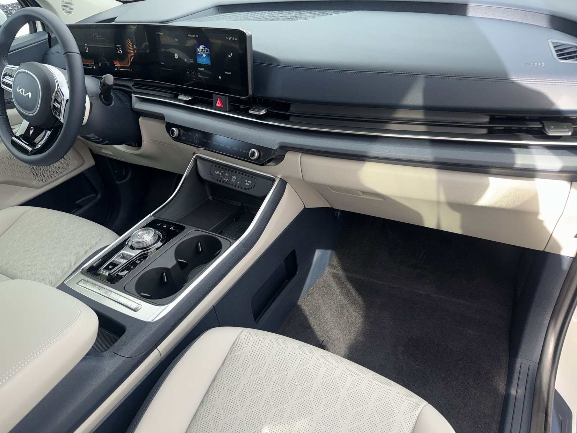 New 2026 Snow White Pearl Kia EX image 11