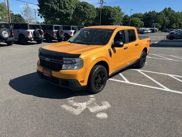 Used 2022 Orange Ford XLT image 3