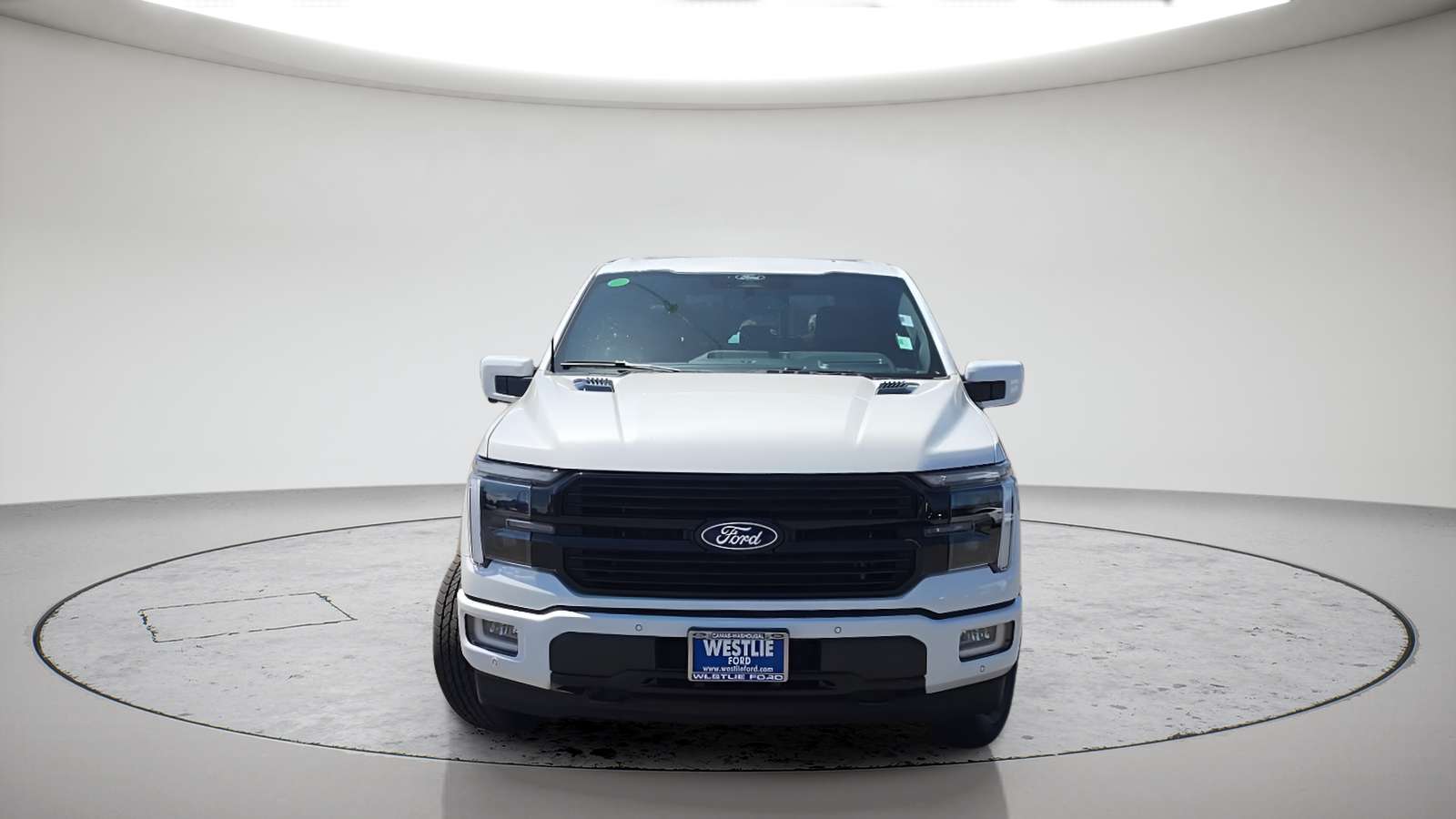 New 2026 Star White Metallic Tri-Coat Ford Platinum® image 2