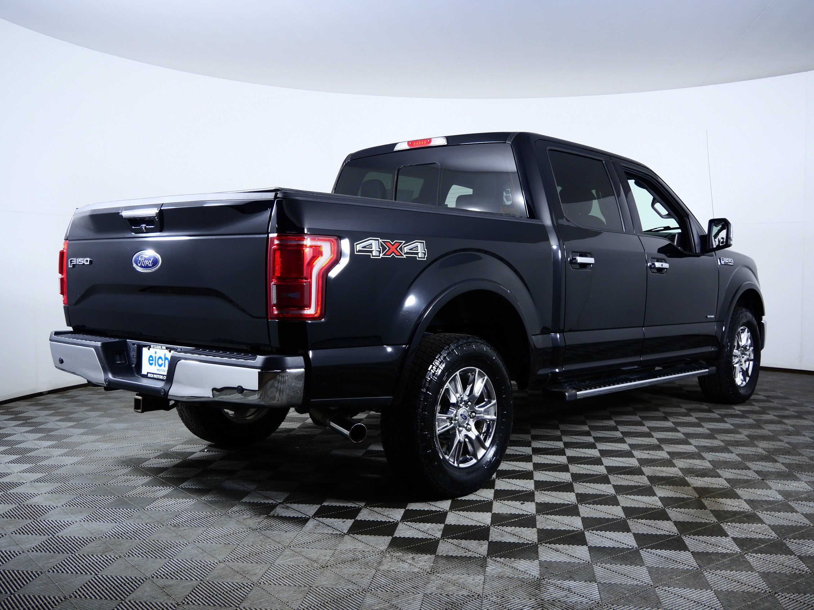 Used 2016 Shadow Black Ford Lariat image 7