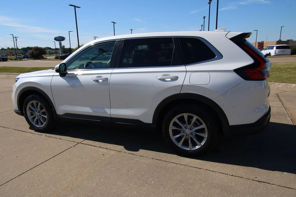 Used 2025  Honda EX image 15