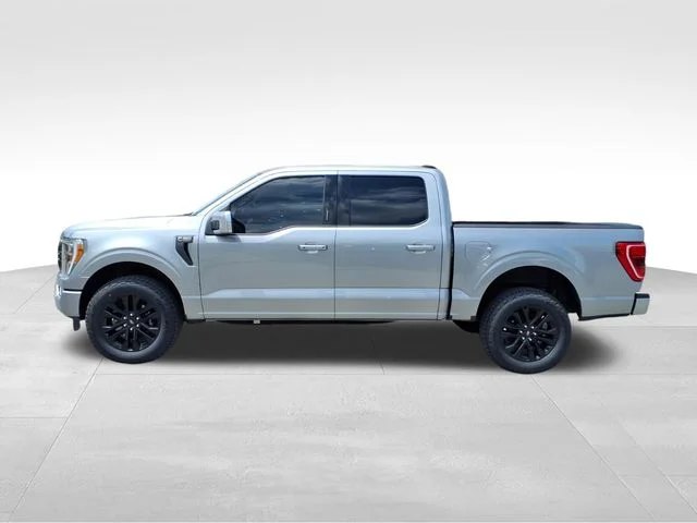 Used 2023 Silver Ford XLT image 8
