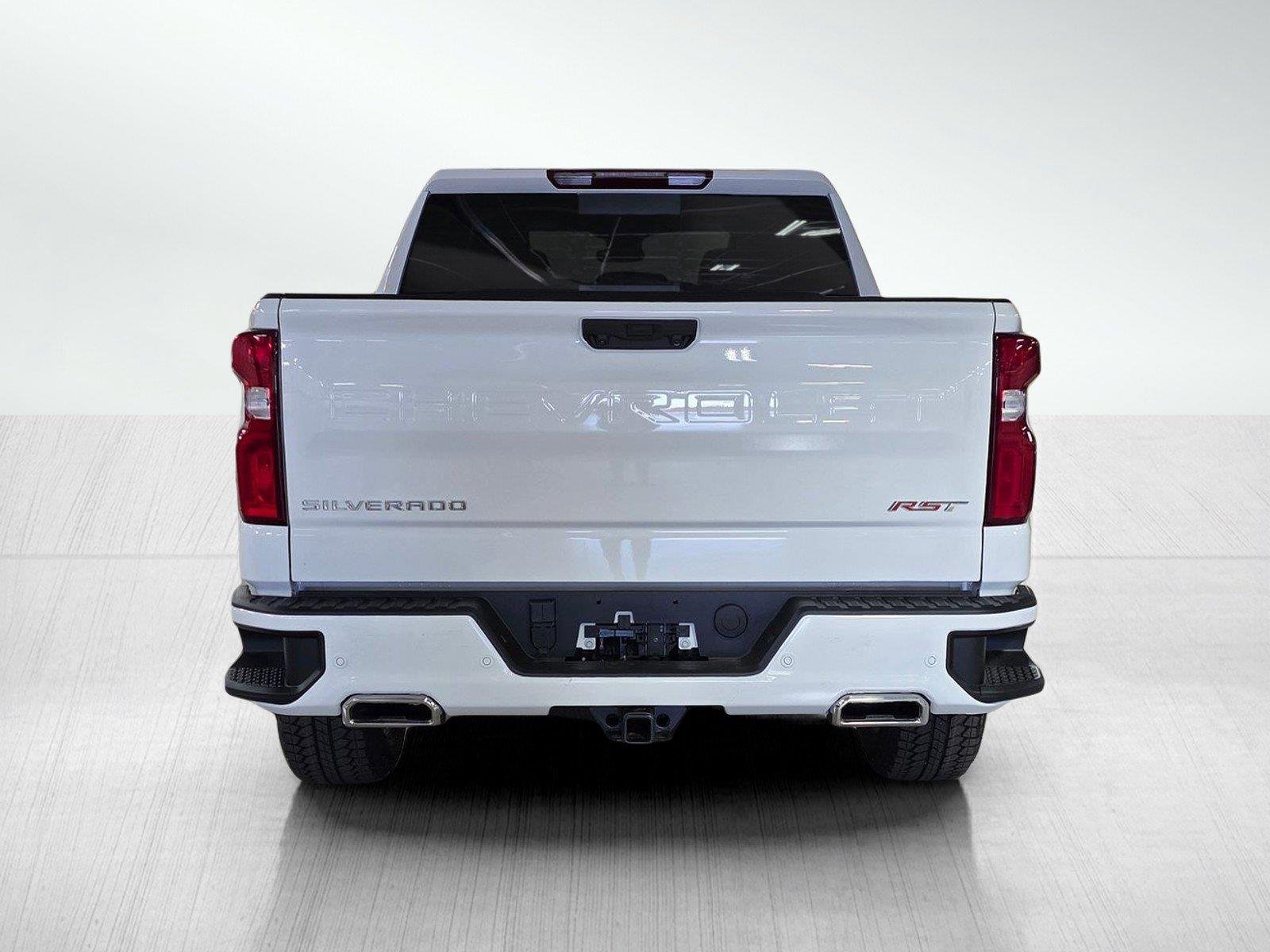 New 2026 Summit White Chevrolet RST image 6