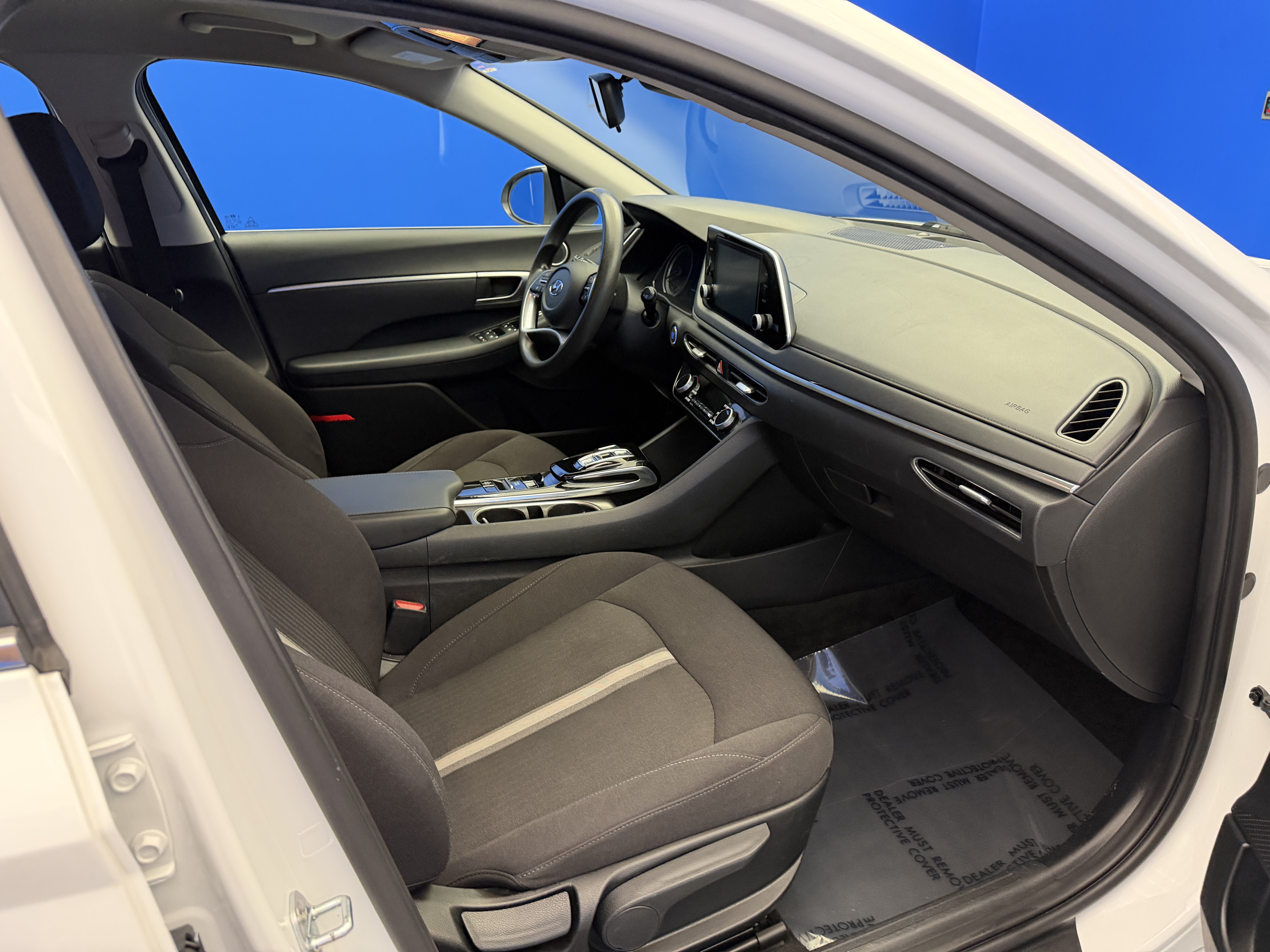 Used 2021 Quartz White Hyundai SEL image 25