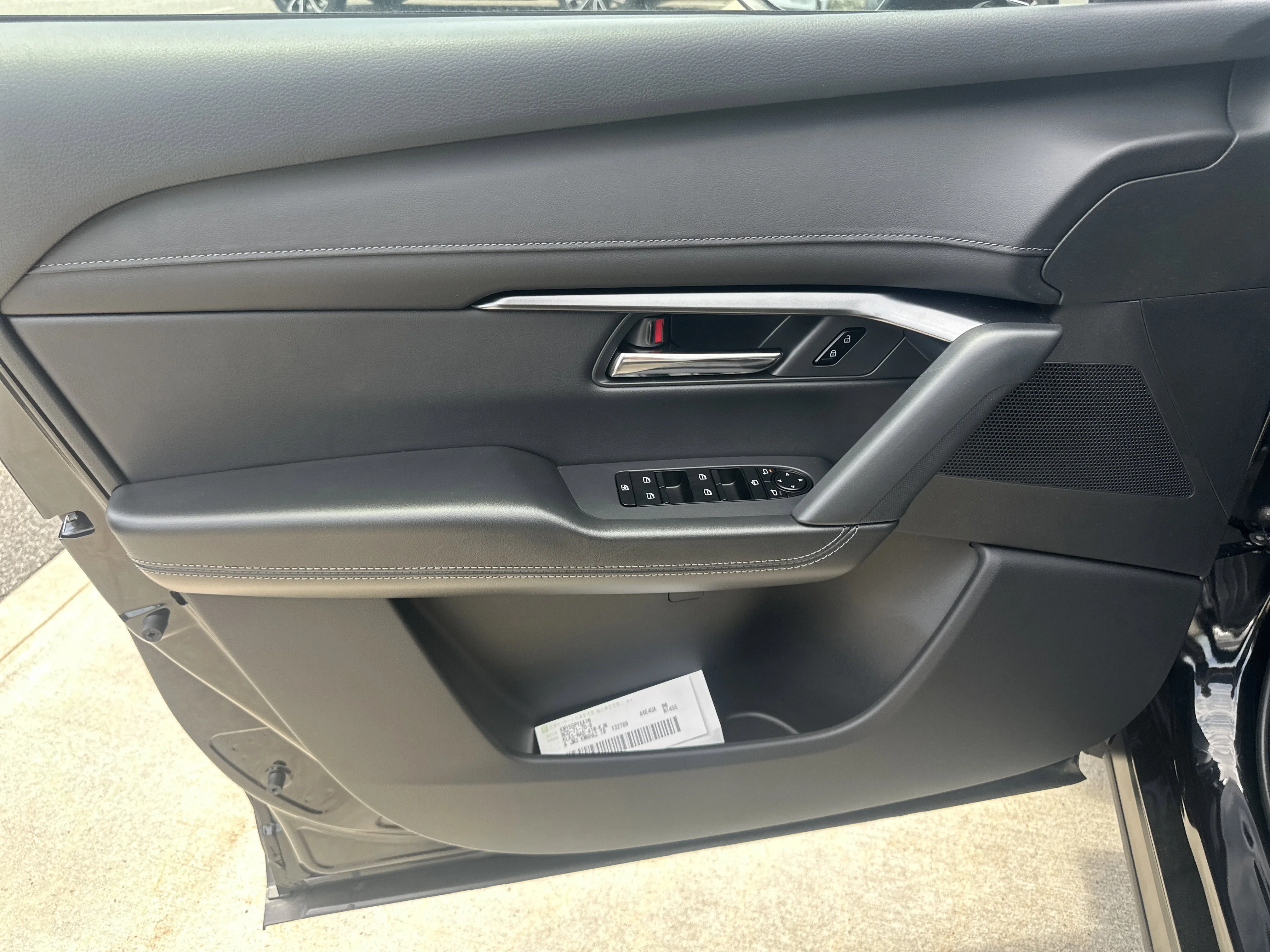 New 2026 Jet Black Mica Mazda 2.5 S Select AWD image 6